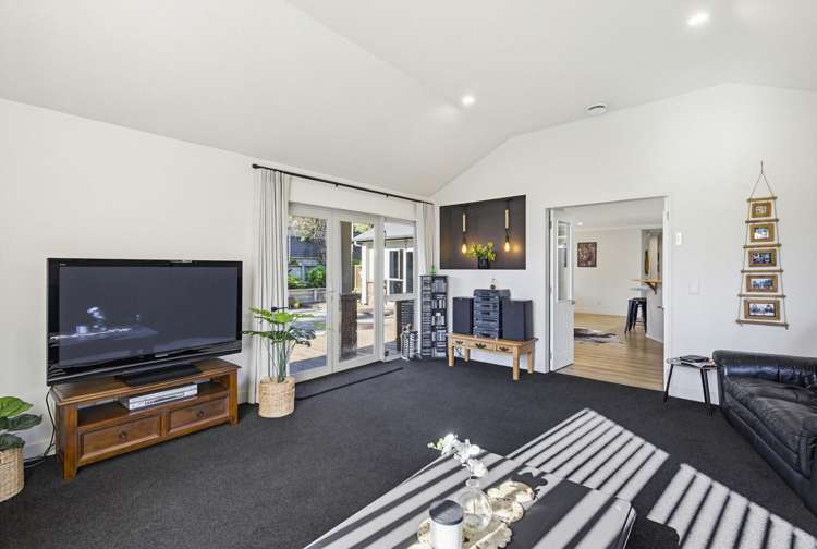 59 Quadrant Heights Paraparaumu_14