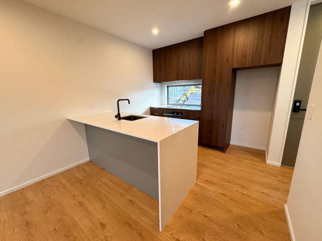 2/570 Madras Street 1544_1