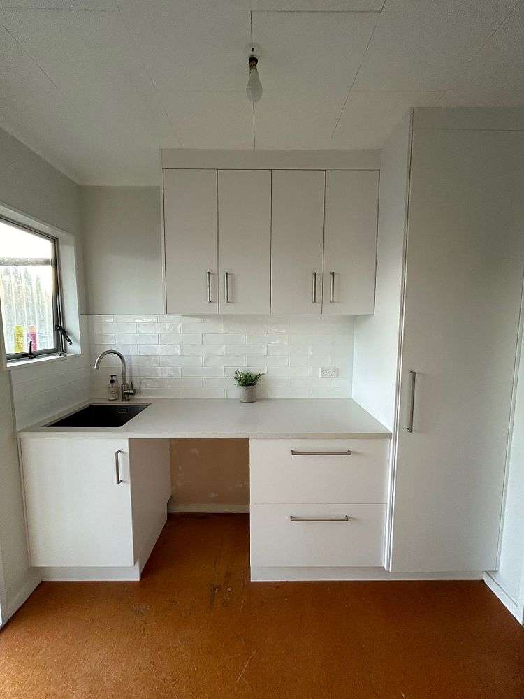 8b Emma Place Pukete_5