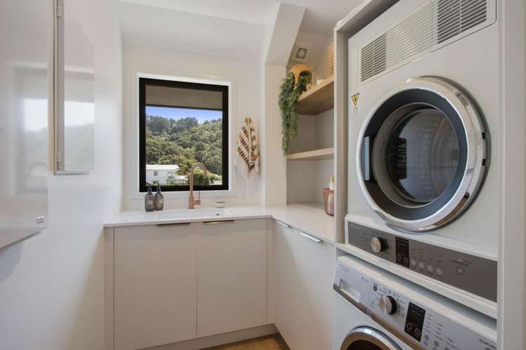 10b Beach Road Waihi Beach_21