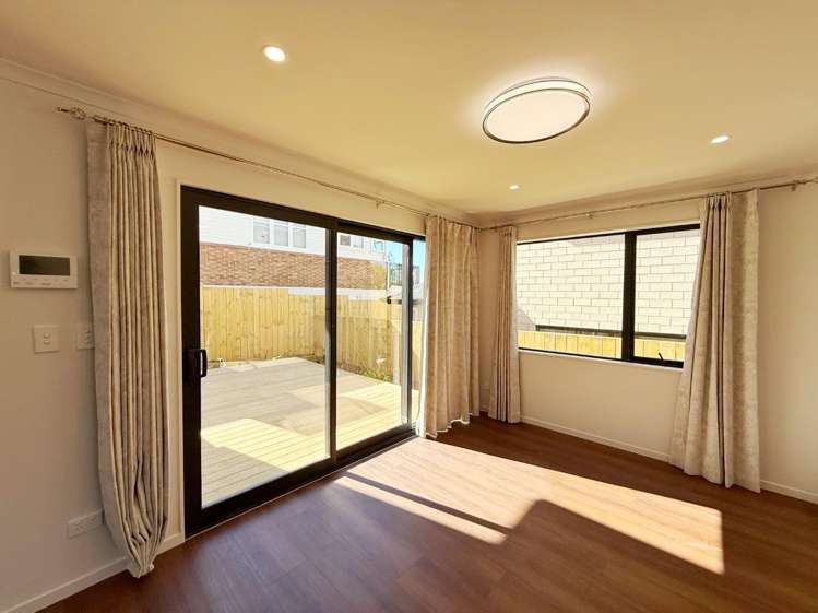 8A Downsview Road 2671_22