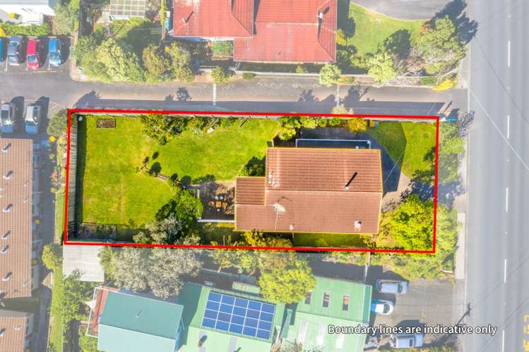 12 Royal Road Massey_8