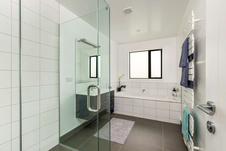 3 Lighthouse View Atawhai_13