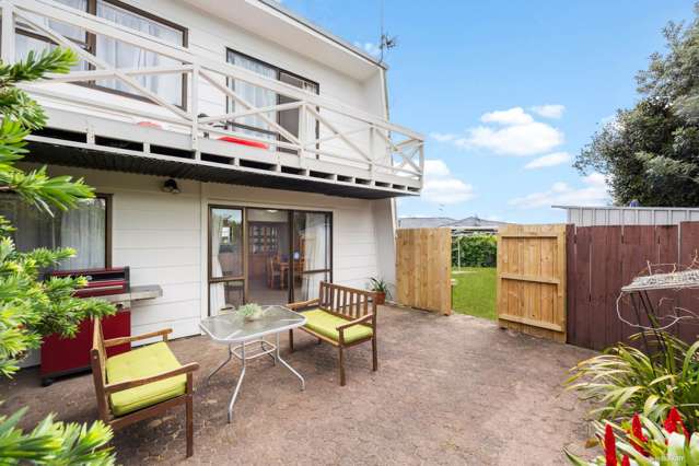 33a Hedge Row Sunnyhills_4