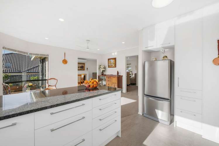 14 John Brooke Crescent East Tamaki Heights_14