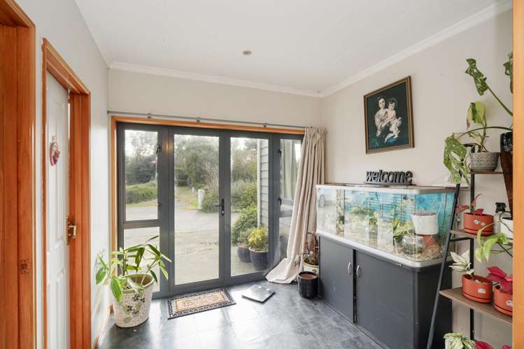 215 Rakahouka Grove Bush Road Winton Surrounds_27