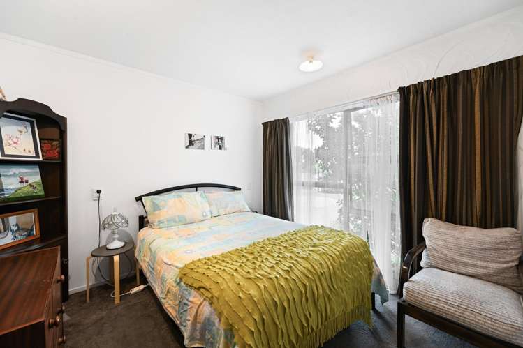 2/10 Hunter Street Hamilton Central_7