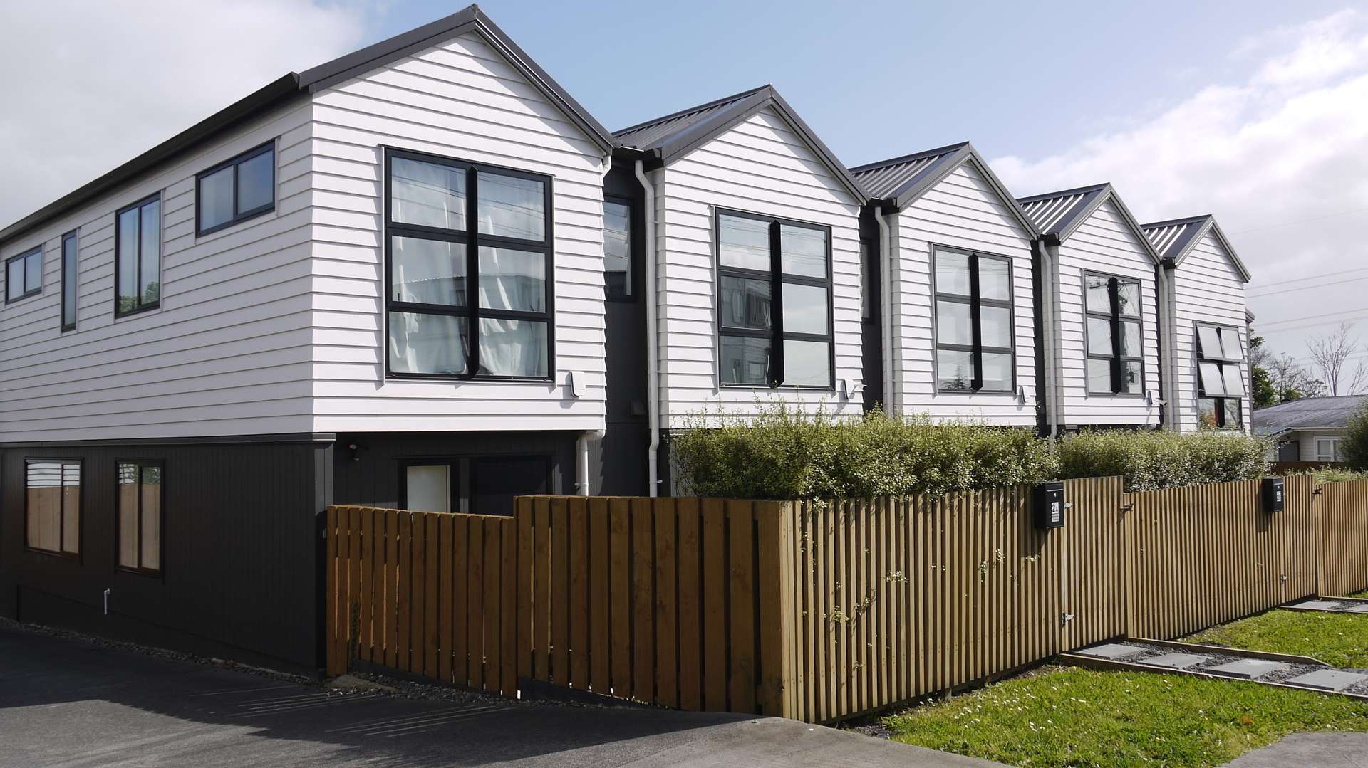 2e Milich Terrace Te Atatu South_0