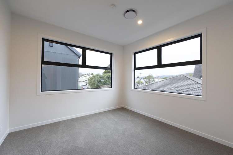 8 Maire Street Woburn_8
