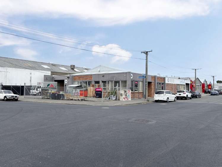 85 Thackeray Street Waltham_17