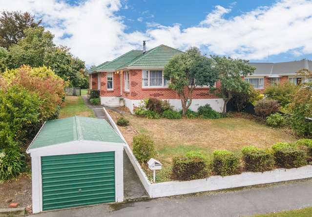 29 Hill View Crescent Highfield_1