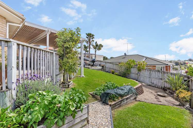 8 Elan Place Stanmore Bay_11