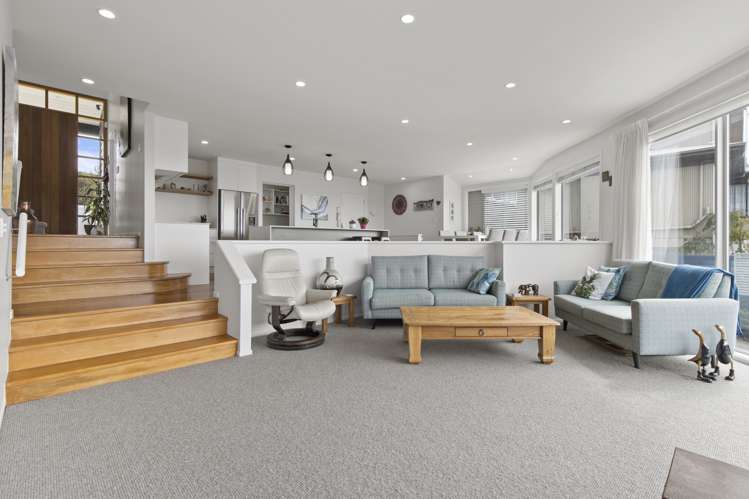 9 Rahopara Street Castor Bay_2