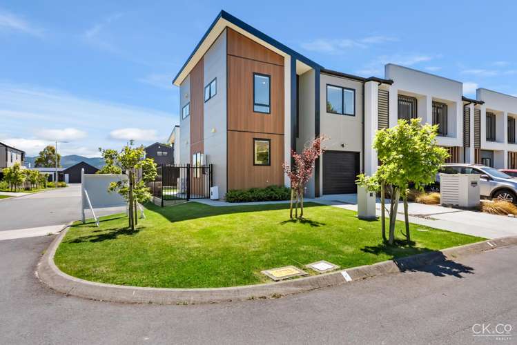 5 Green Lane Wallaceville_17