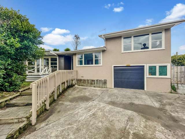 AWAPUNI - 3 BEDROOMS