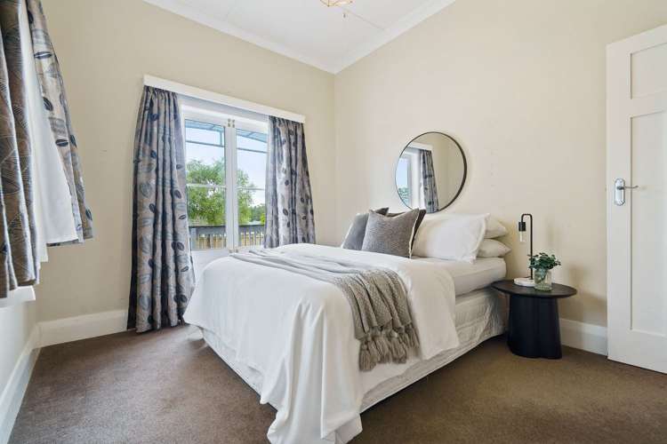 3 Bernard Street Avenues_14