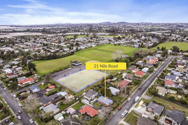 21 Nile Road Kelston_16