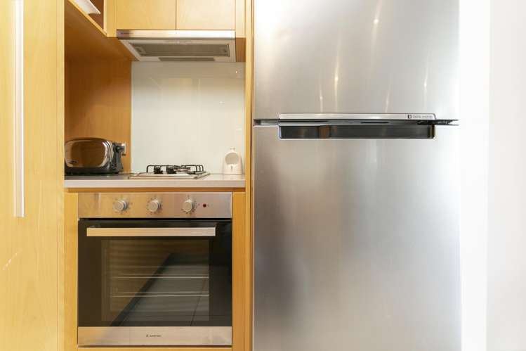 7/2 Lowell Place Waipahihi_18