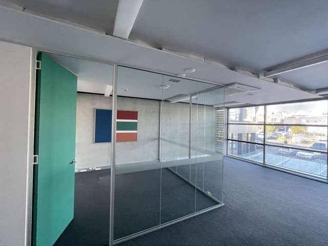 Three Rooms of Modern Office Space in Devonport!