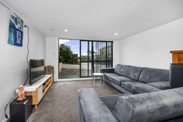 17 Hilltop Road Parkvale_13