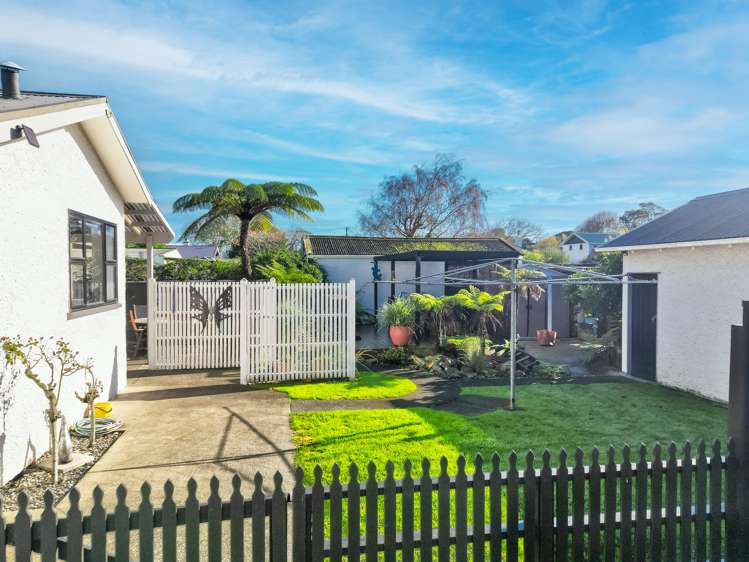 6 Parkes Avenue Saint Johns Hill_21