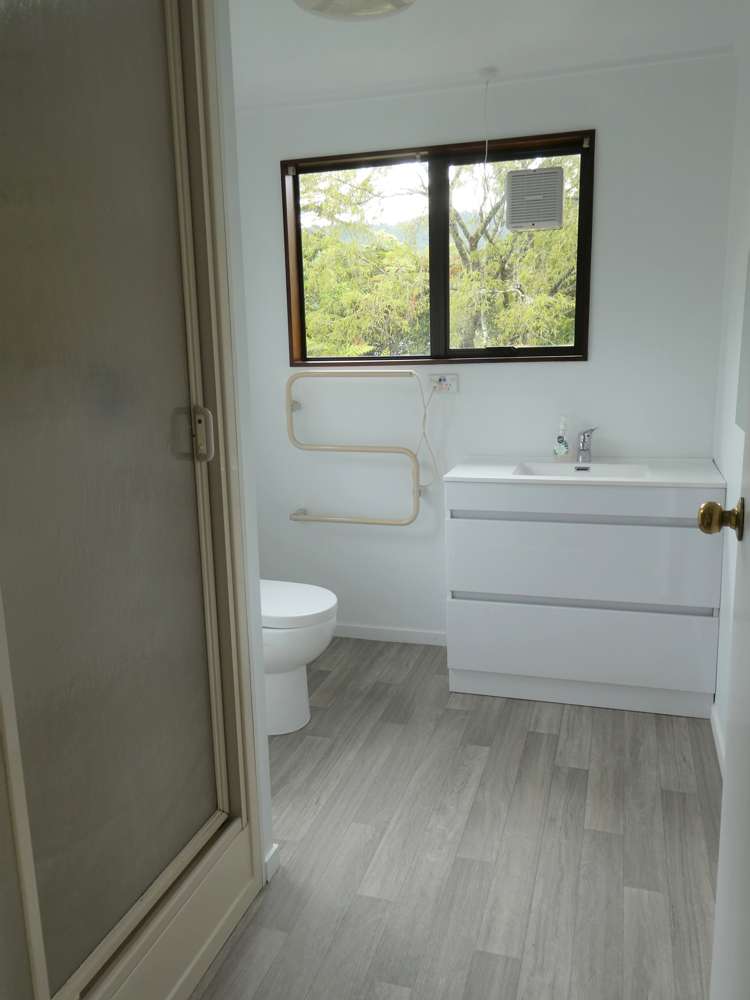 8 Leith Crescent Greymouth_10