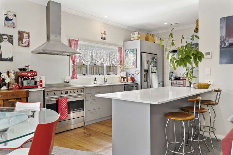 100 Macfarlane Street Hamilton East_9