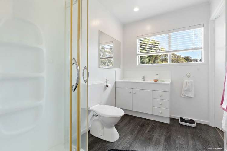 2 Puketitiro Street Glen Eden_7