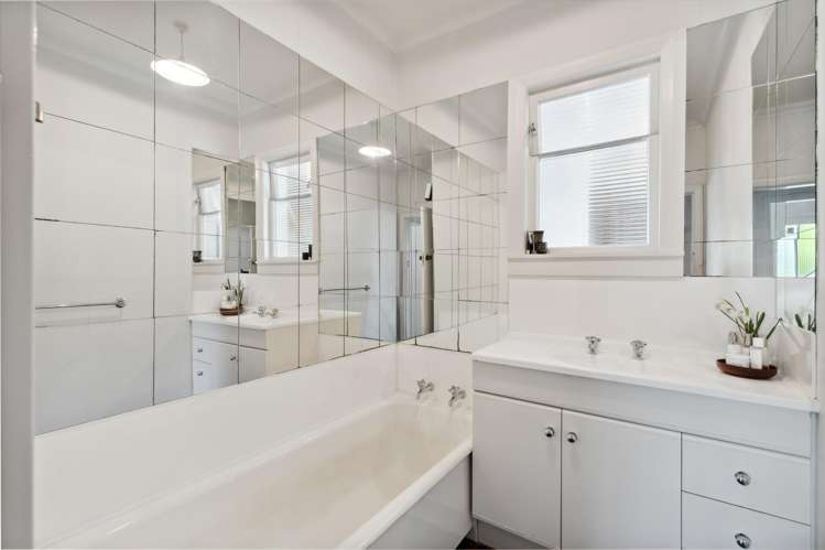 1091 Halcombe Road Halcombe_17