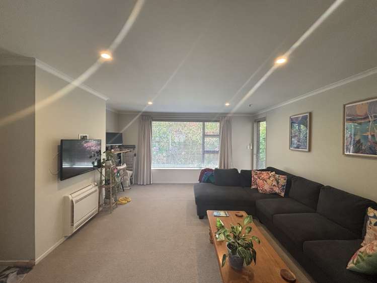 2/33 Darvel Street Riccarton_2