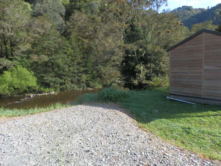 27 Andersen Street Reefton_6