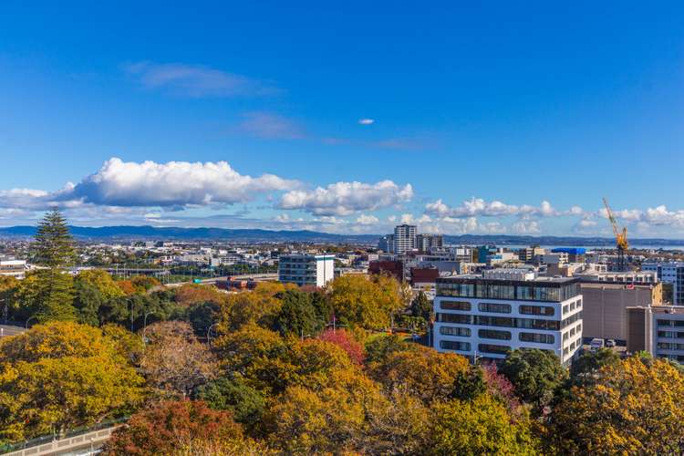 1404/18 Saint Martins Lane Grafton_10