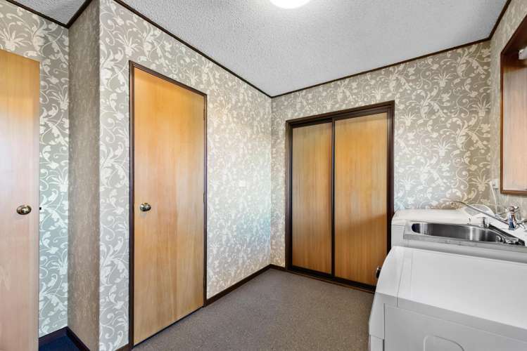 3 Raeburn Place Gore_17
