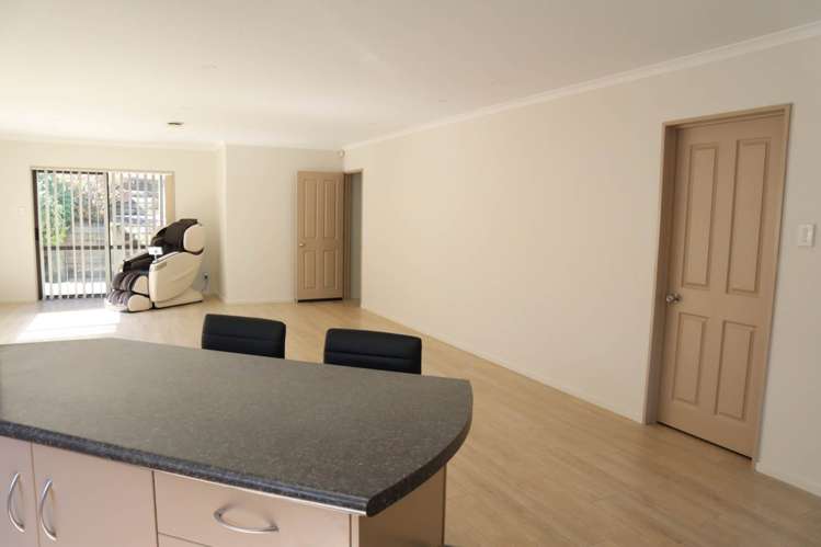 5 Mandival Avenue Flat Bush_10