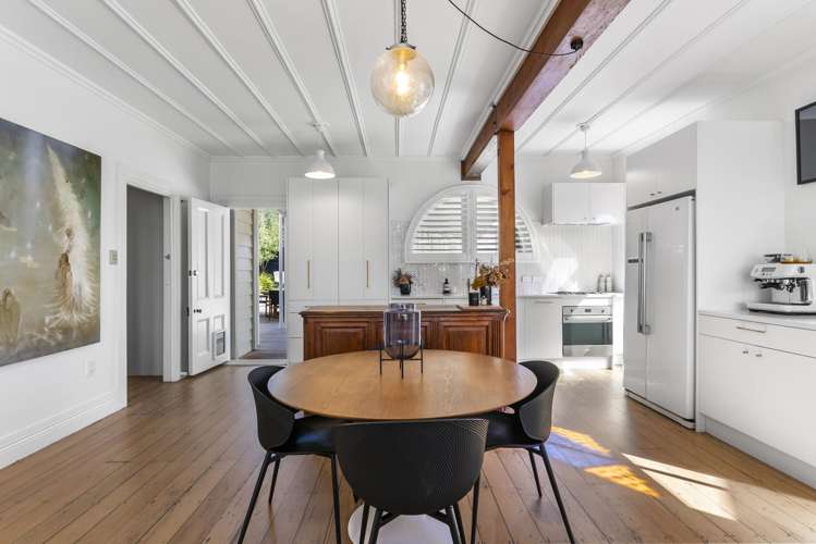 6 Sherwood Avenue_0