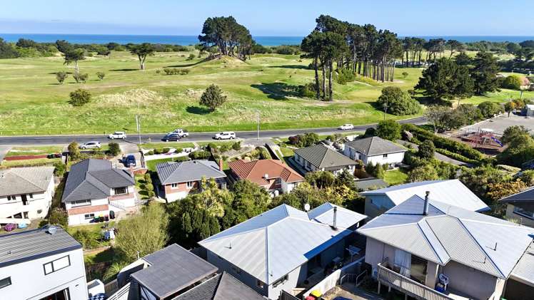 22B Norman Street Tainui_22