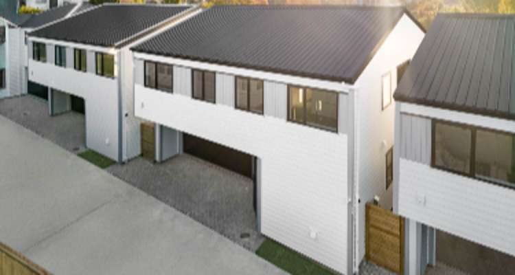 8c Deuxberry Avenue_0