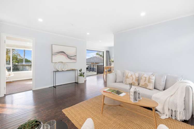 84 Glengarry Road Glen Eden_10