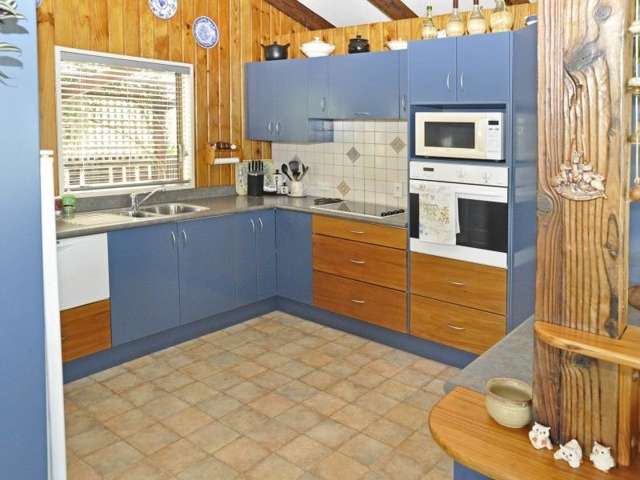 9 Pine Grove Tairua_2