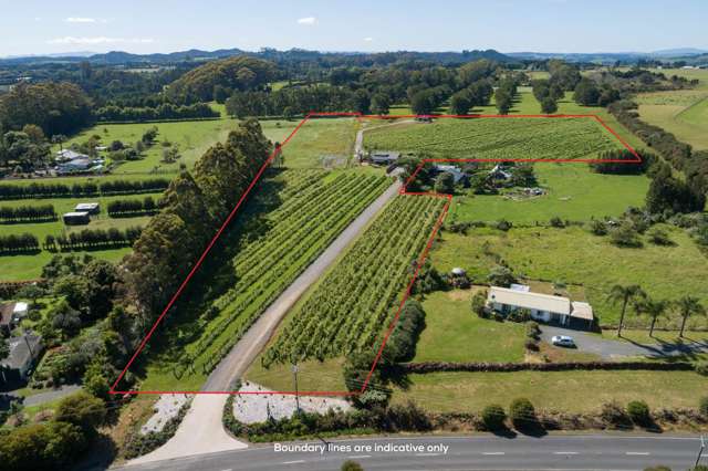 BOUTIQUE VINEYARD, RESTAURANT & CELLAR DOOR
