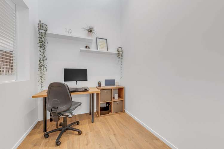 123 Pine Harbour Parade Beachlands_32