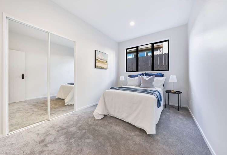80 Medallion Drive Oteha_13