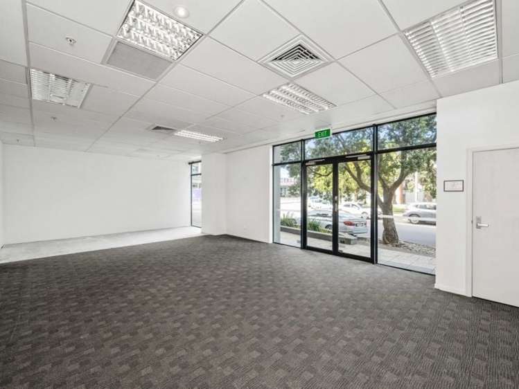 Part Ground Floor/32 - 34 Mahuhu Crescent Auckland Central_2