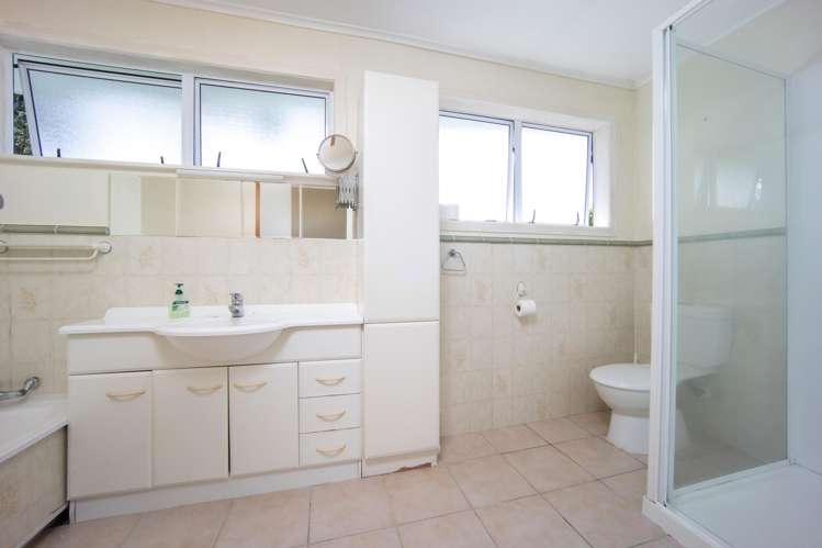 24 Tania Place Blockhouse Bay_22