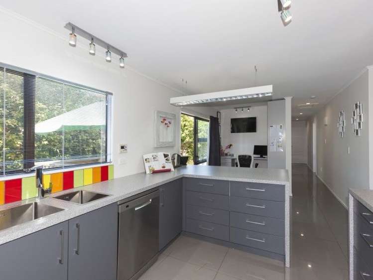 2 Makora Road Otaihanga_8