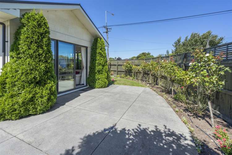 393 Ilam Road Bryndwr_8