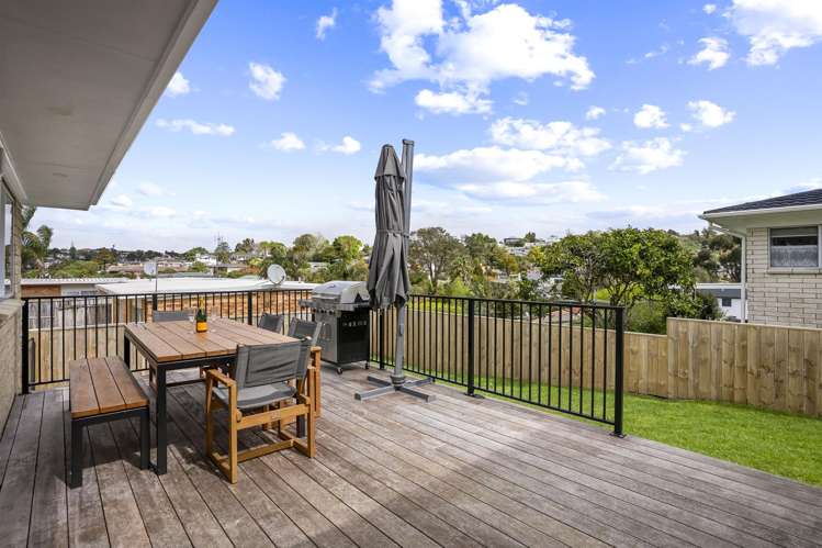 2/60 Chartwell Avenue Glenfield_4