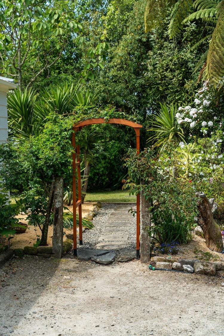 1849 Manawahe Road Manawahe_43