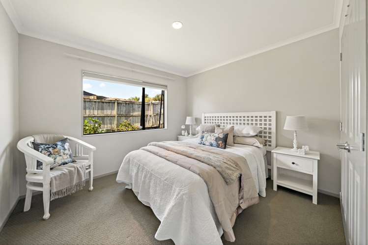 6 Pine Harbour Parade Beachlands_11