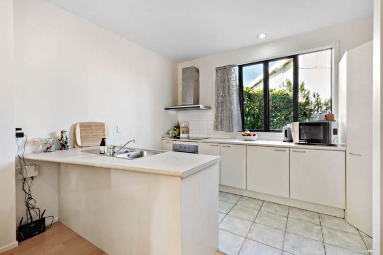 44/17 Lyon Avenue Mount Albert_3